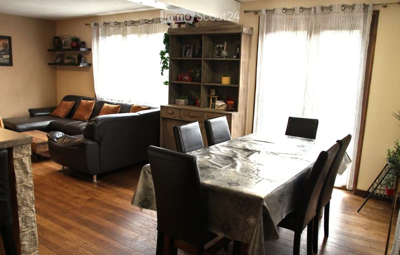 Grande casa familiare individuale con giardino, a 20 minuti da Losanna (5)