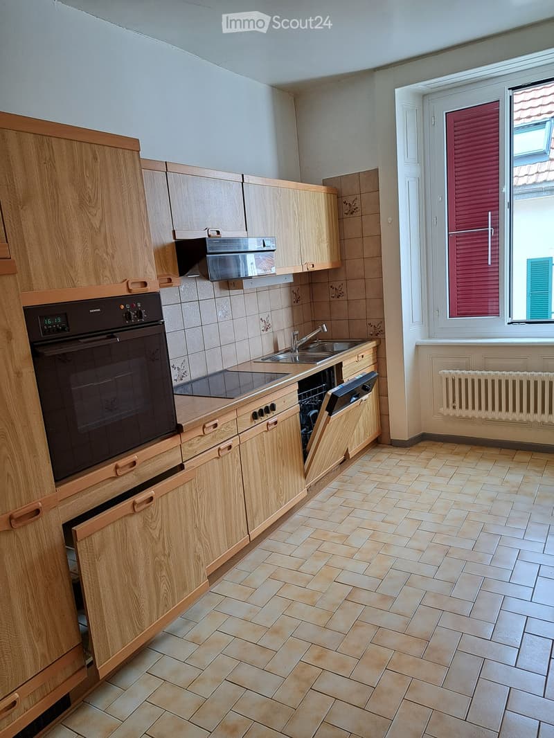 Appartamento 3.5 locali luminoso con balcone a La Chaux-de-Fonds (5)