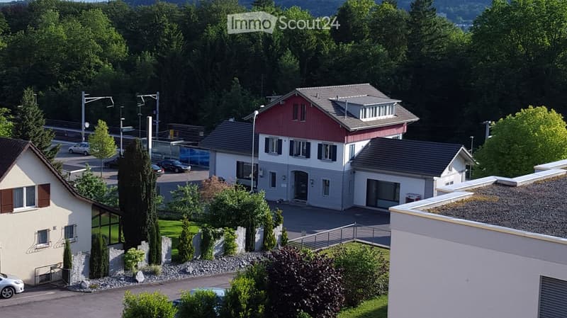 Grosszügiger Büro- / Therapie- oder Praxisraum in Schinznach Bad zu vermieten (1)