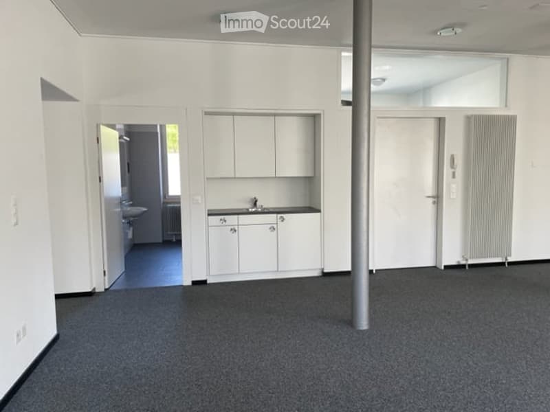 Grosszügiger Büro- / Therapie- oder Praxisraum in Schinznach Bad zu vermieten (2)