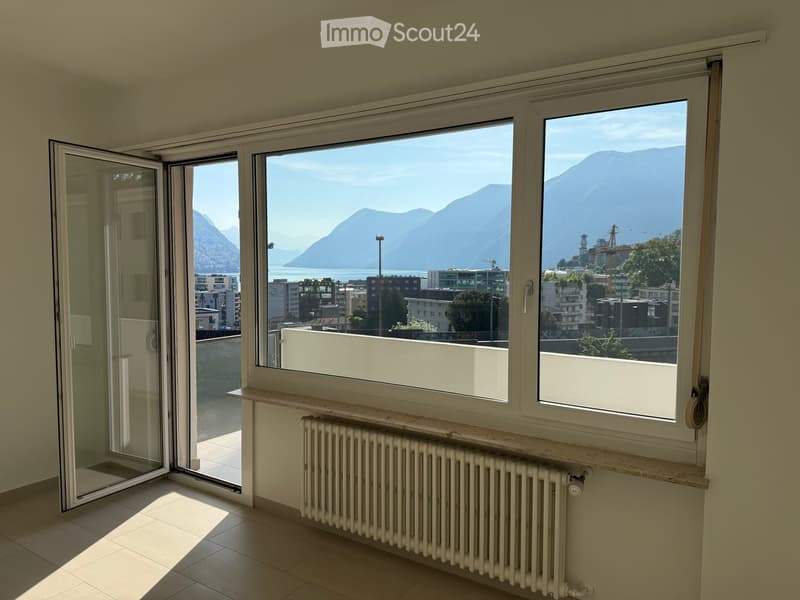 Appartamento di 3,5 locali con vista panoramica sul lago a Lugano (2)