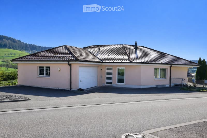 Einfamilienhaus in ruhiger Lage mit Blick ins Grüne (1)
