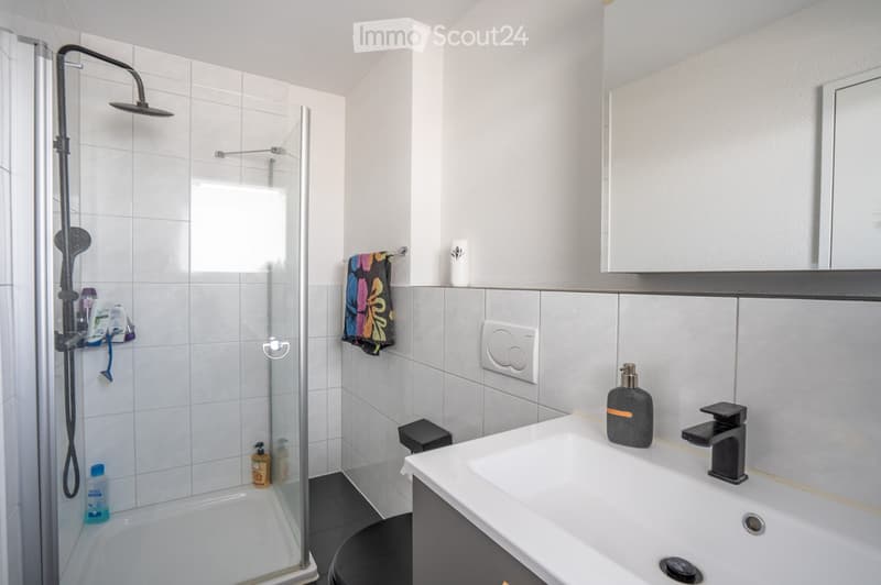 Maison jumelée de 5,5 pièces bien entretenue (9)