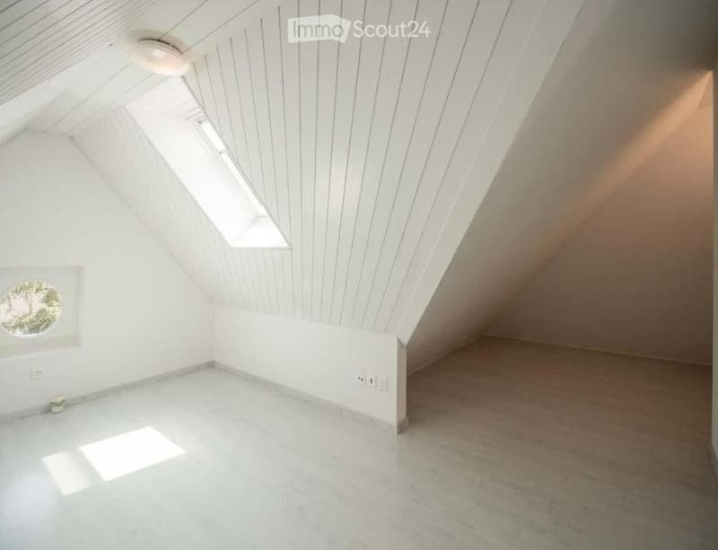 empty room, white walls, white ceiling, white floor, skylight, small window