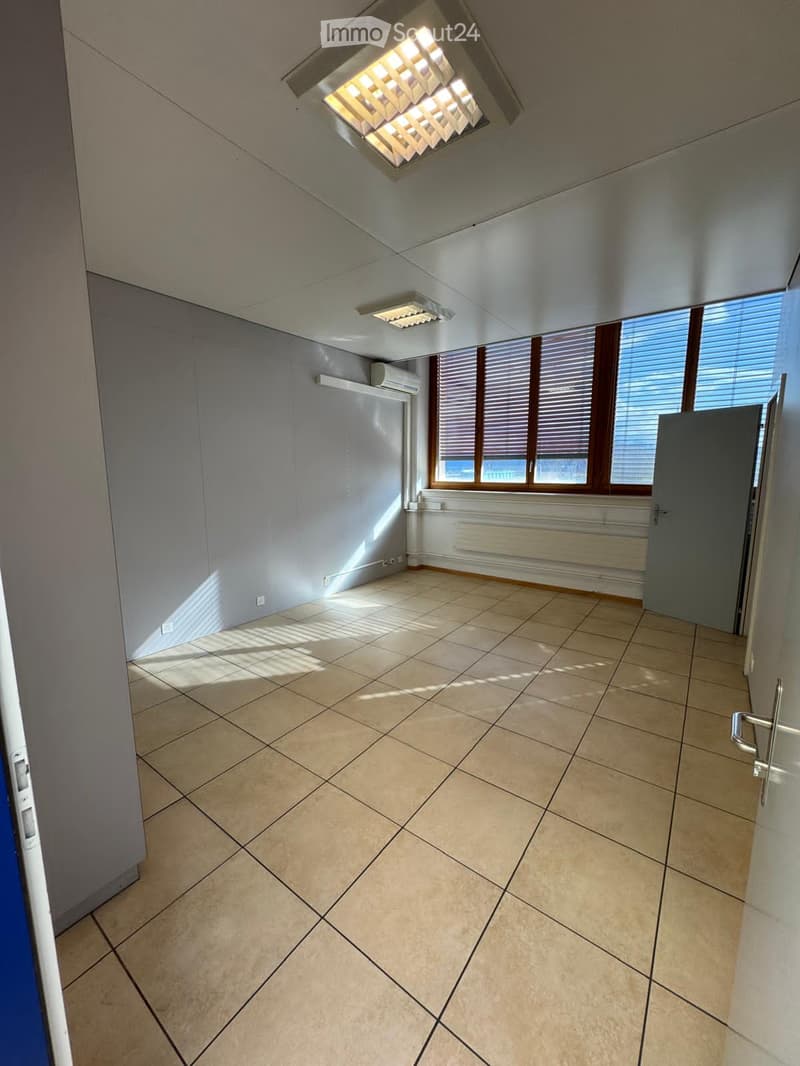 Deposito a Morges (33)