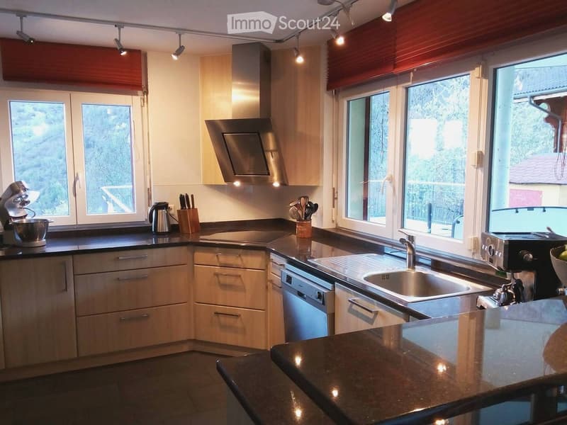 Exklusive 8.5-Zimmer-Villa mit Panoramablick in Euseigne (2)