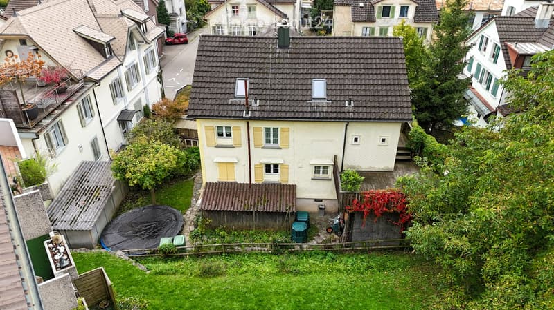 Incantevole casa unifamiliare di 8,5 locali con appartamento separato (5)