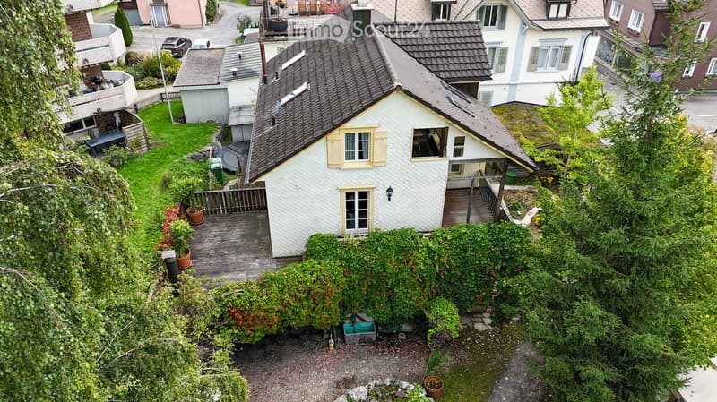 Incantevole casa unifamiliare di 8,5 locali con appartamento separato (4)