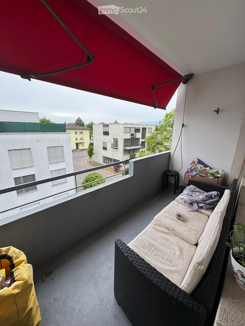 Appartamento moderno 3.5 locali con balcone e garage a Lyss (6)