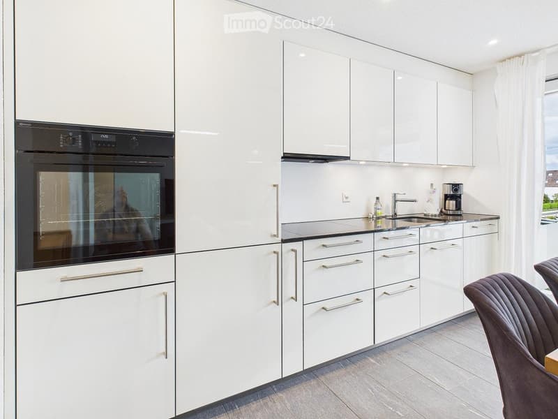 Moderne 4.5-Zimmer-Neubau-Wohnung mit Balkon und Garage in Niederbipp (8)