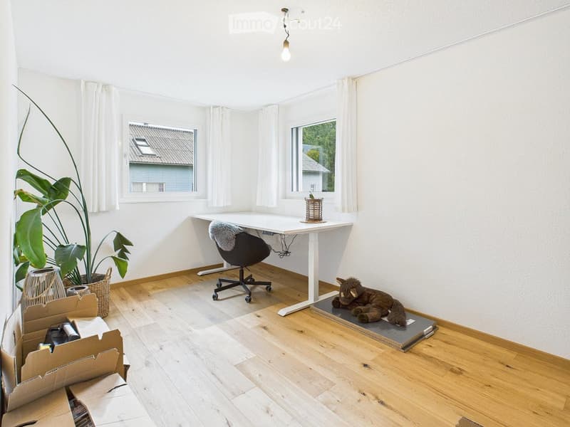 Moderne 4.5-Zimmer-Neubau-Wohnung mit Balkon und Garage in Niederbipp (7)