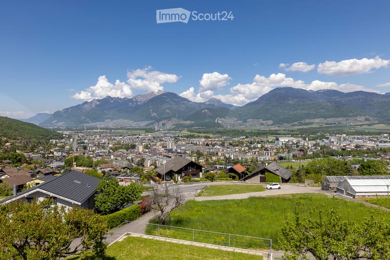 Prächtiges Chalet-Haus mit 7 Zimmern und Panoramablick auf Monthey (4)