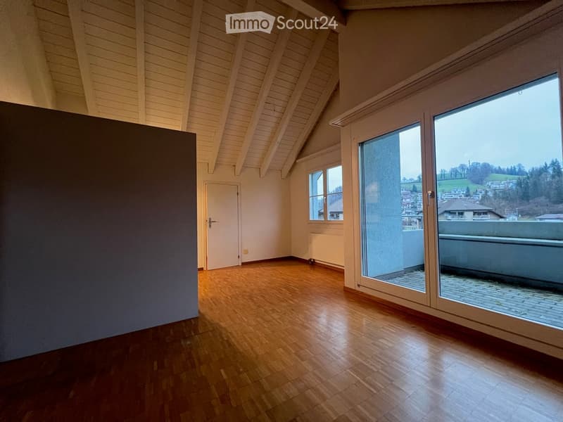 empty room, wooden floor, sliding glass doors, balcony, wooden ceiling