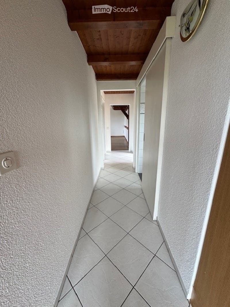 Delizioso appartamento mansardato di 2,5 locali a Safnern (9)