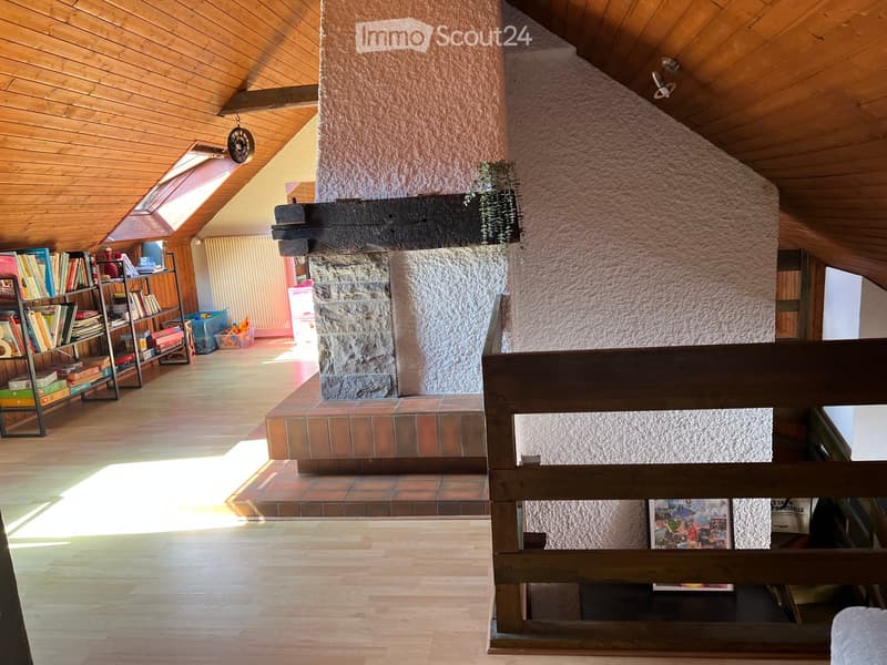 Magnifico duplex di 6 locali con fascino in un edificio storico a Le Locle (15)