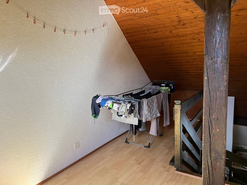 Magnifico duplex di 6 locali con fascino in un edificio storico a Le Locle (16)