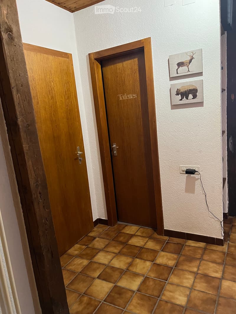 Magnifico duplex di 6 locali con fascino in un edificio storico a Le Locle (12)
