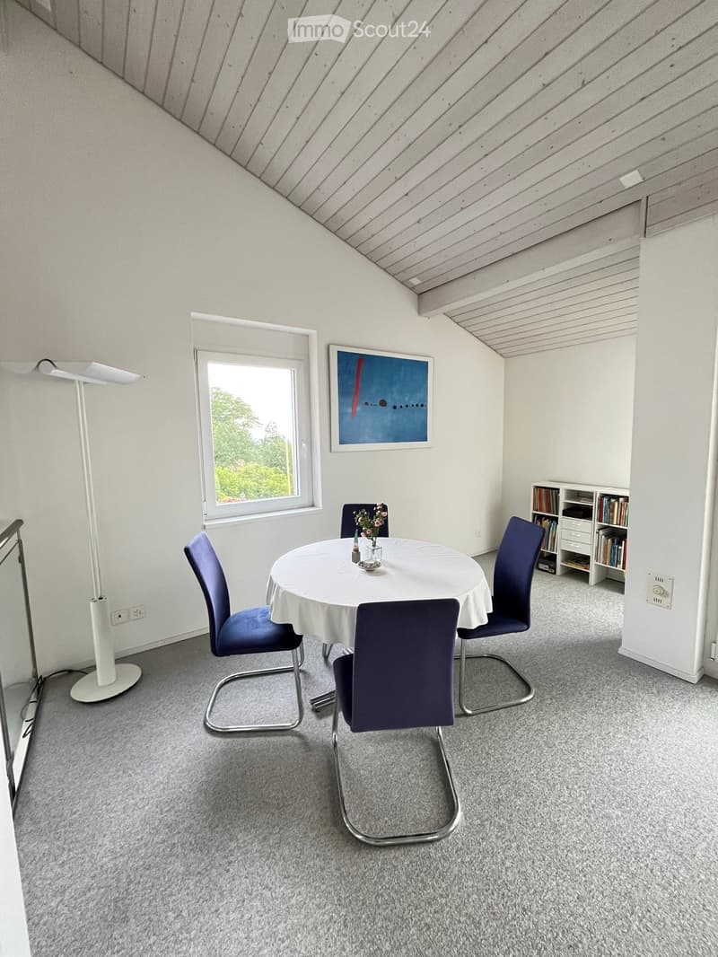 Grosses Kinder-, Spiel- oder Schlafzimmer