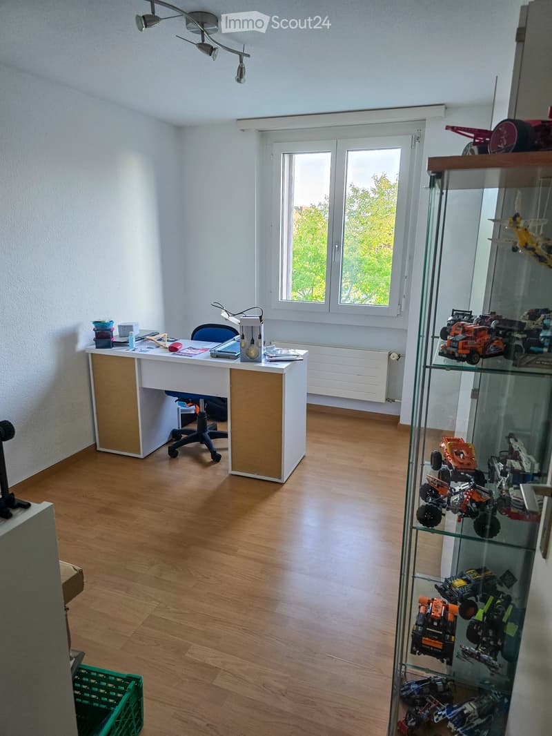 Charming 6.5-room row house with garage in Langenthal (9)
