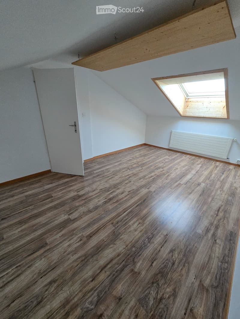 Charming 6.5-room row house with garage in Langenthal (11)