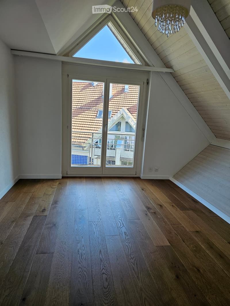 3 1/2 room attic apartment in Hombrechtikon (9)