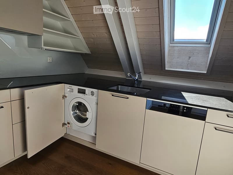 3 1/2 room attic apartment in Hombrechtikon (4)