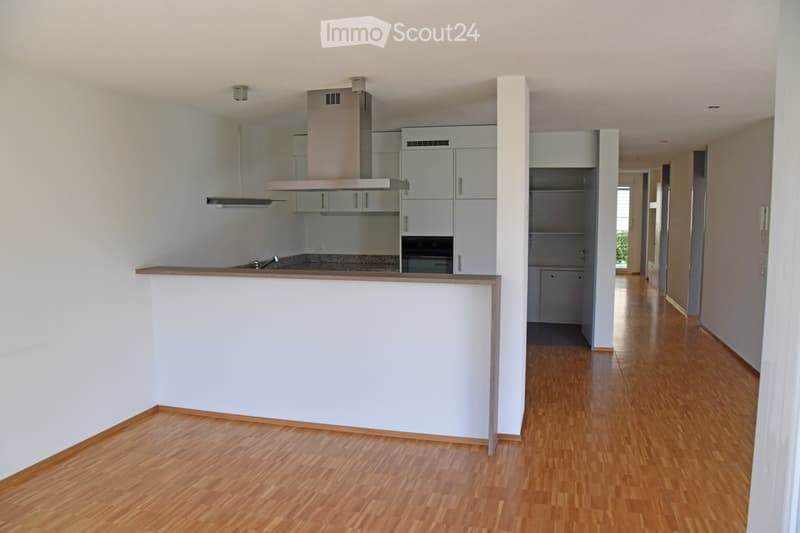 Komfortable 4,5 Zimmerwohnung im 1.OG (4)