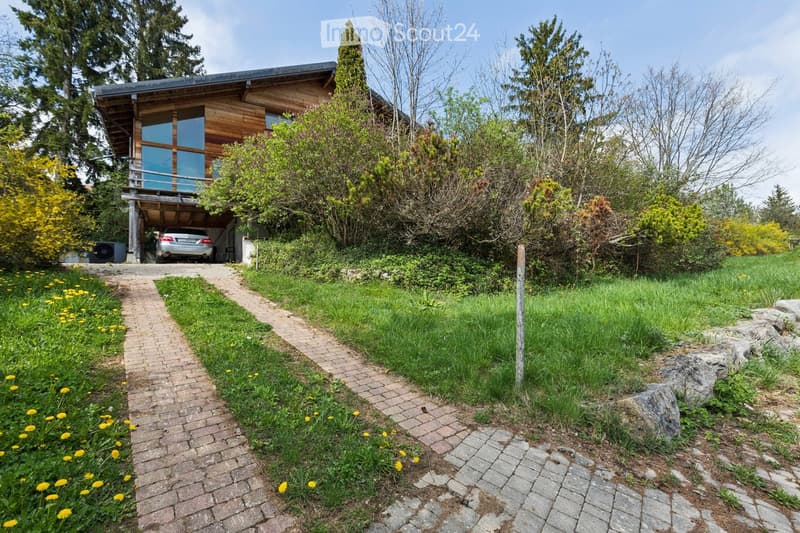 Geräumige 6.5-Zimmer-Villa mit Blick und authentischem Charme in Arzier-Le Muids (4)
