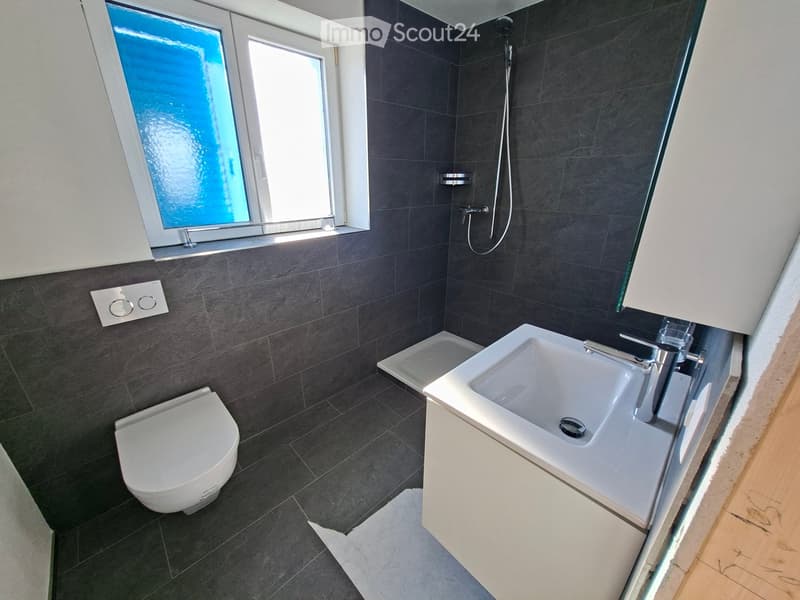Frisch renovierte 3.5-Zimmer-Wohnung mit Balkon in Treiten (4)