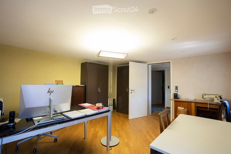 Historic lover's object in Udligenswil with separate attic apartment (24)