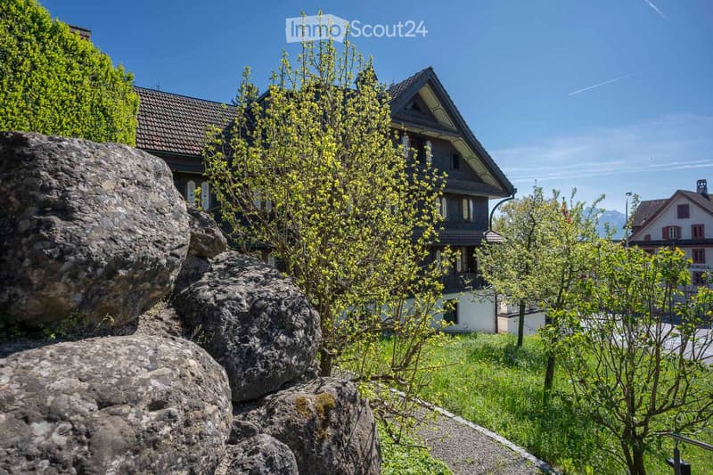 Historic lover's object in Udligenswil with separate attic apartment (6)