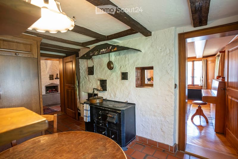 Historic lover's object in Udligenswil with separate attic apartment (18)