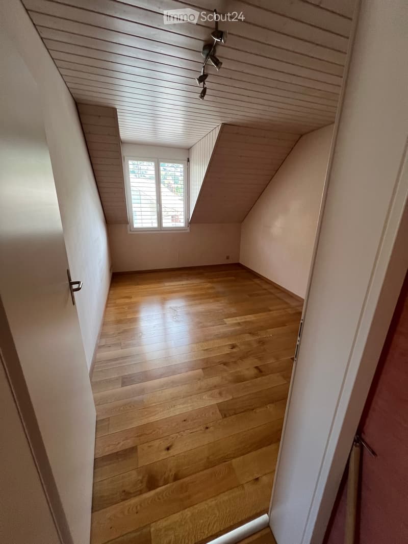Geräumige 4.5-Zimmer-Dachwohnung in Blonay (15)