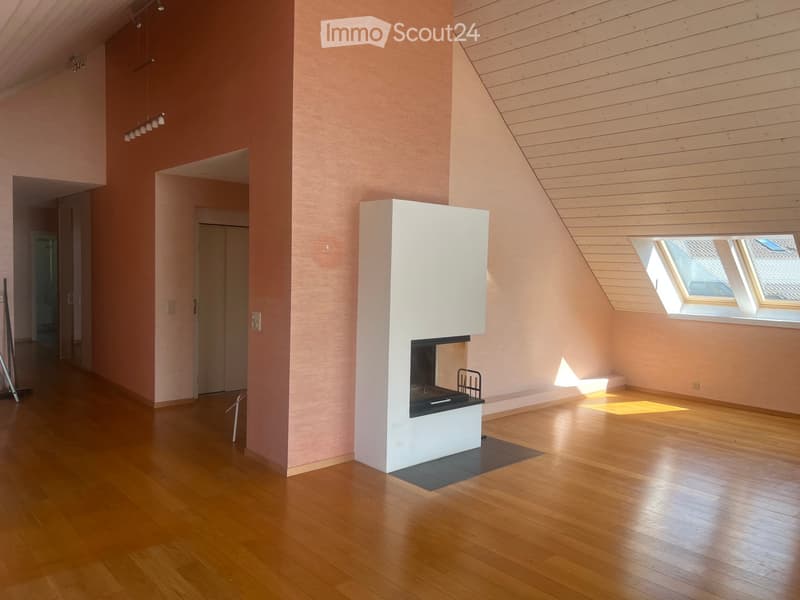 Geräumige 4.5-Zimmer-Dachwohnung in Blonay (3)