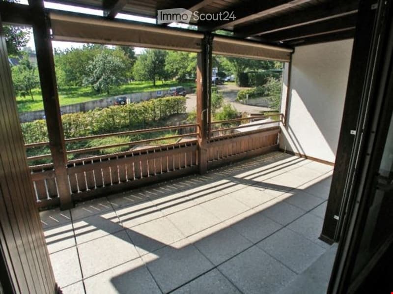 Living in tax-friendly Oberwil (16)