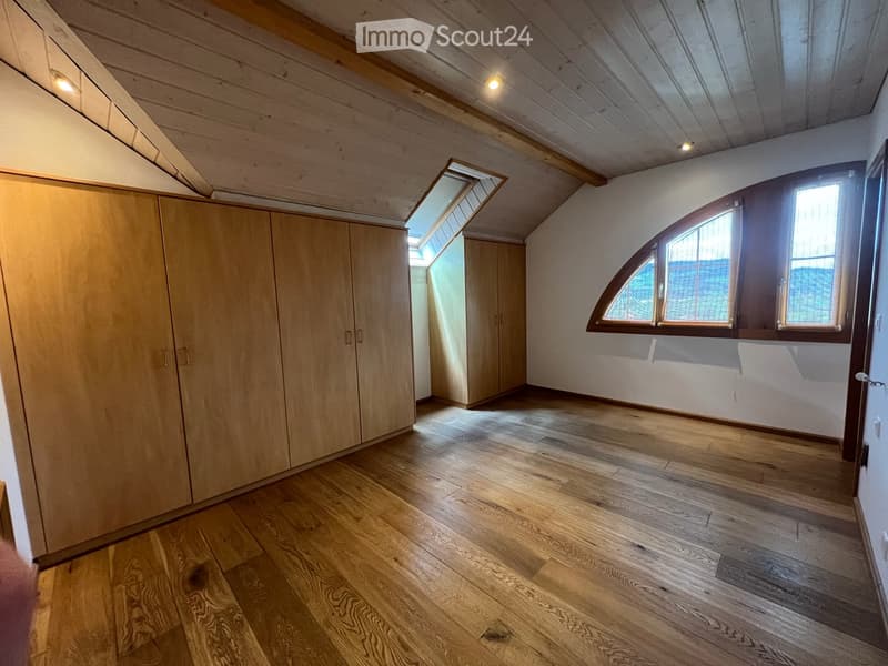 Villa mit prestigeträchtigem Panorama am Gruyère-See (8)