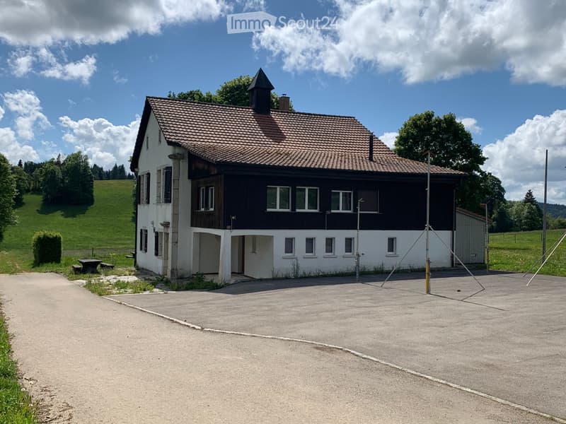 Casa indipendente in vendita a Les Bois (JU) (2)