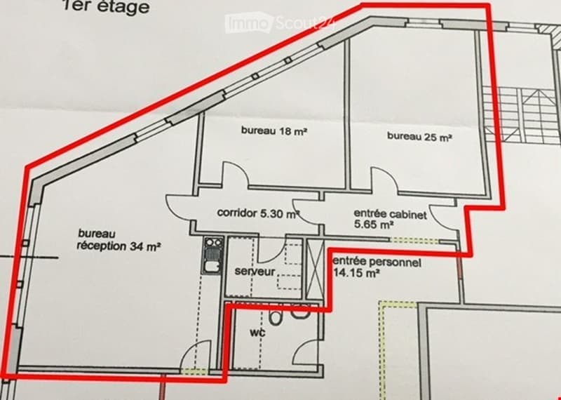 floor plan with several rooms including offices, reception area, and entrance to the personnel
