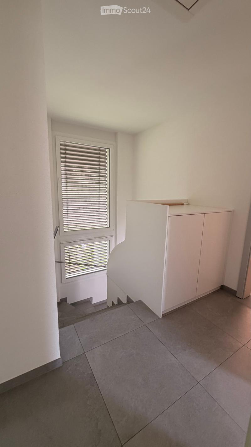Moderne Reihenhaus-Villa 5.5 Zimmer (2025), eigener Garten, superbe Aussicht, Garage mit direktem Zugang (19)