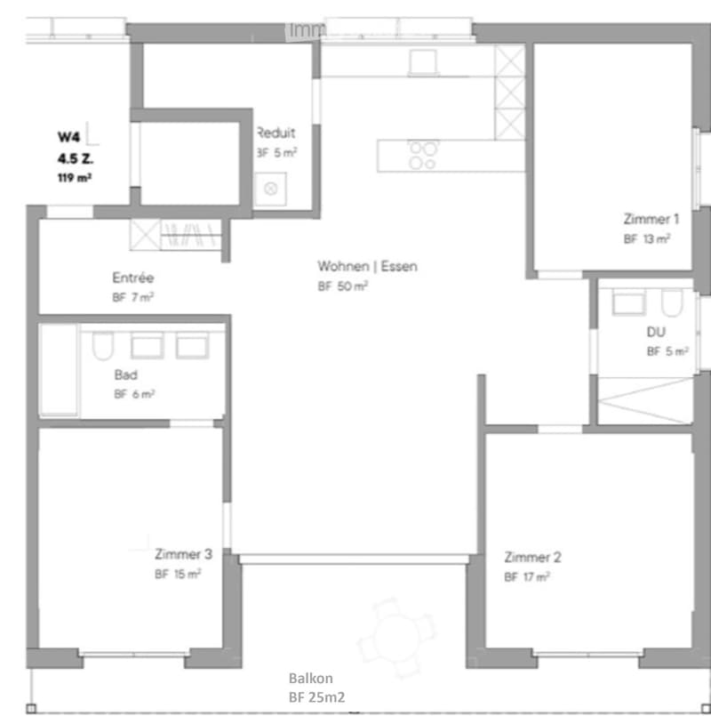 Floor plan showing a 4.5-story building with 119 m² total area, including a living/dining area, three bedrooms, a bathroom, a small closet, and a balcony.