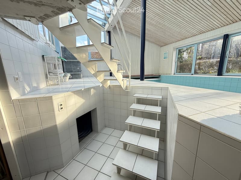 À Courcelon villa of 6.5 rooms on a 1'170 m² plot for sale (11)