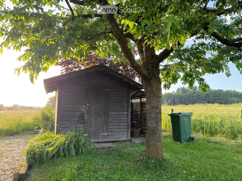 Charmant petit maison avec grand environnement (20)
