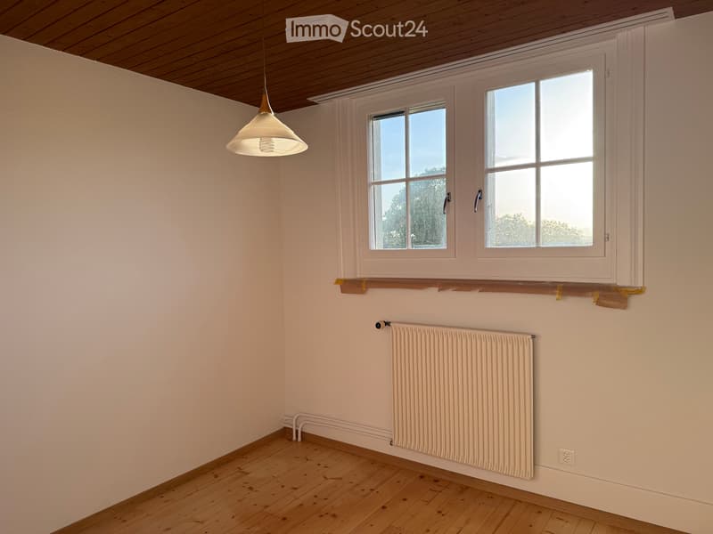 Charmant petit maison avec grand environnement (11)