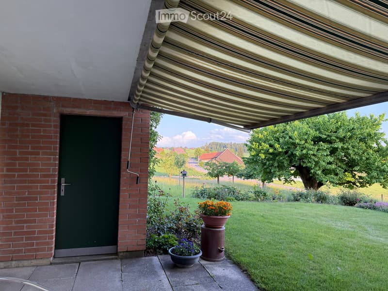 Charmant petit maison avec grand environnement (19)