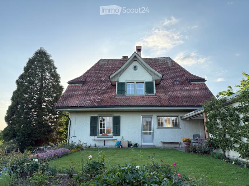 Charmant petit maison avec grand environnement (2)