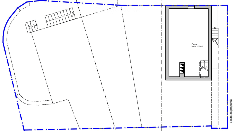 Floor plan of a cave with labeled surface area of 23.23 m2, showing boundaries and property limits.