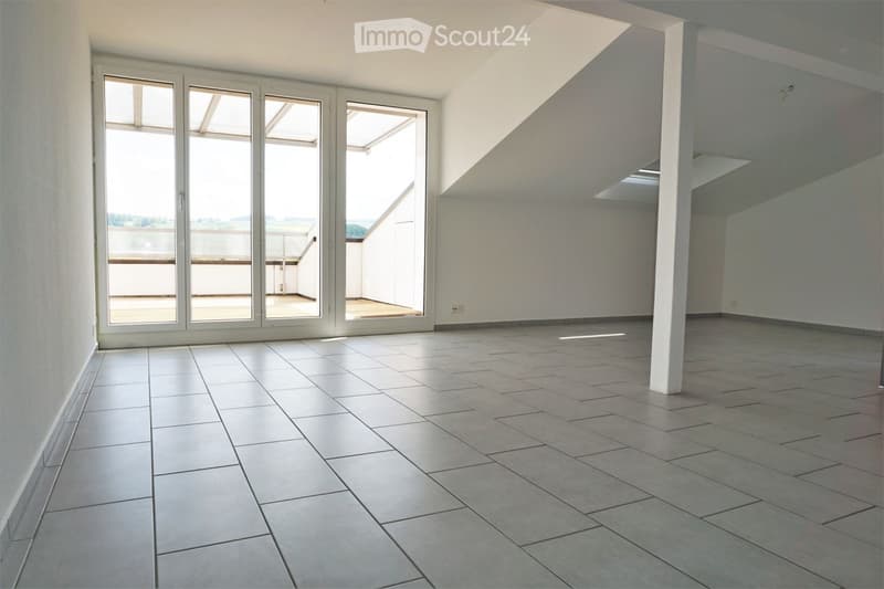 empty room, large windows, balcony, tiled floor