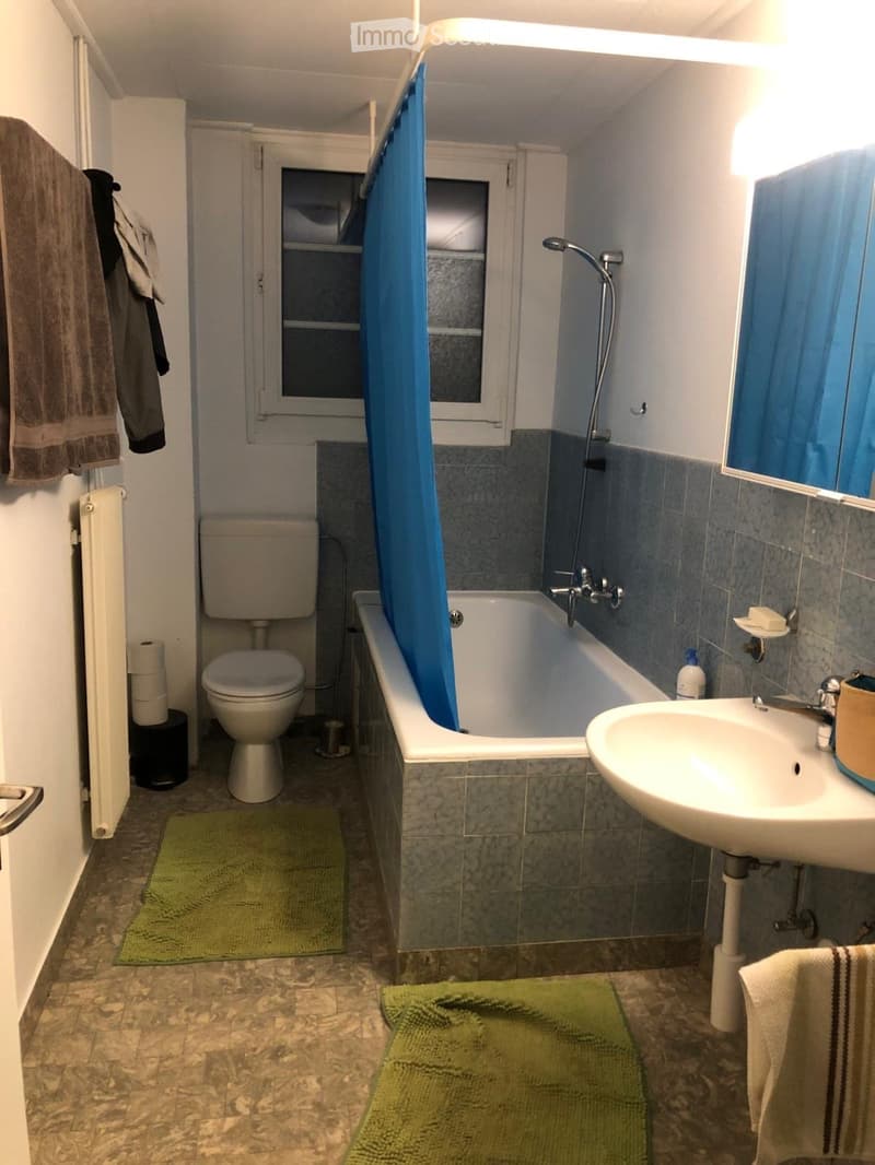 Incantevole appartamento di 4.5 locali in un edificio storico a Möriswil / Uettligen (8)
