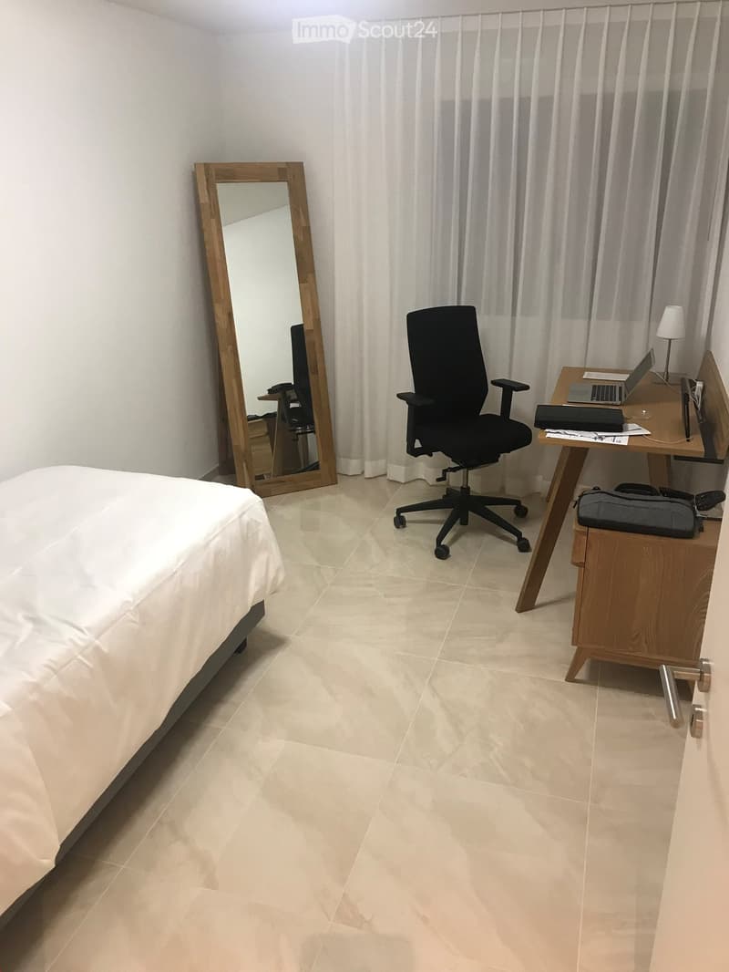 A luxury apartment in a central location with many extras!! (11)