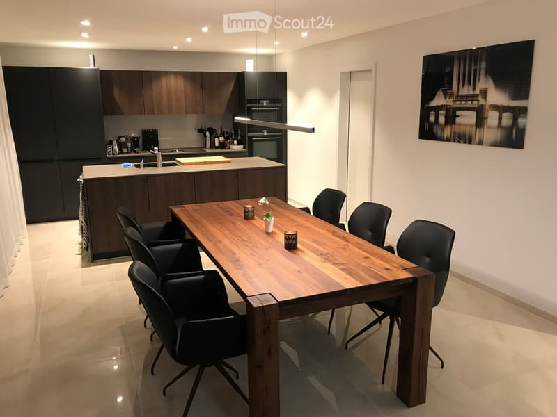 A luxury apartment in a central location with many extras!! (5)